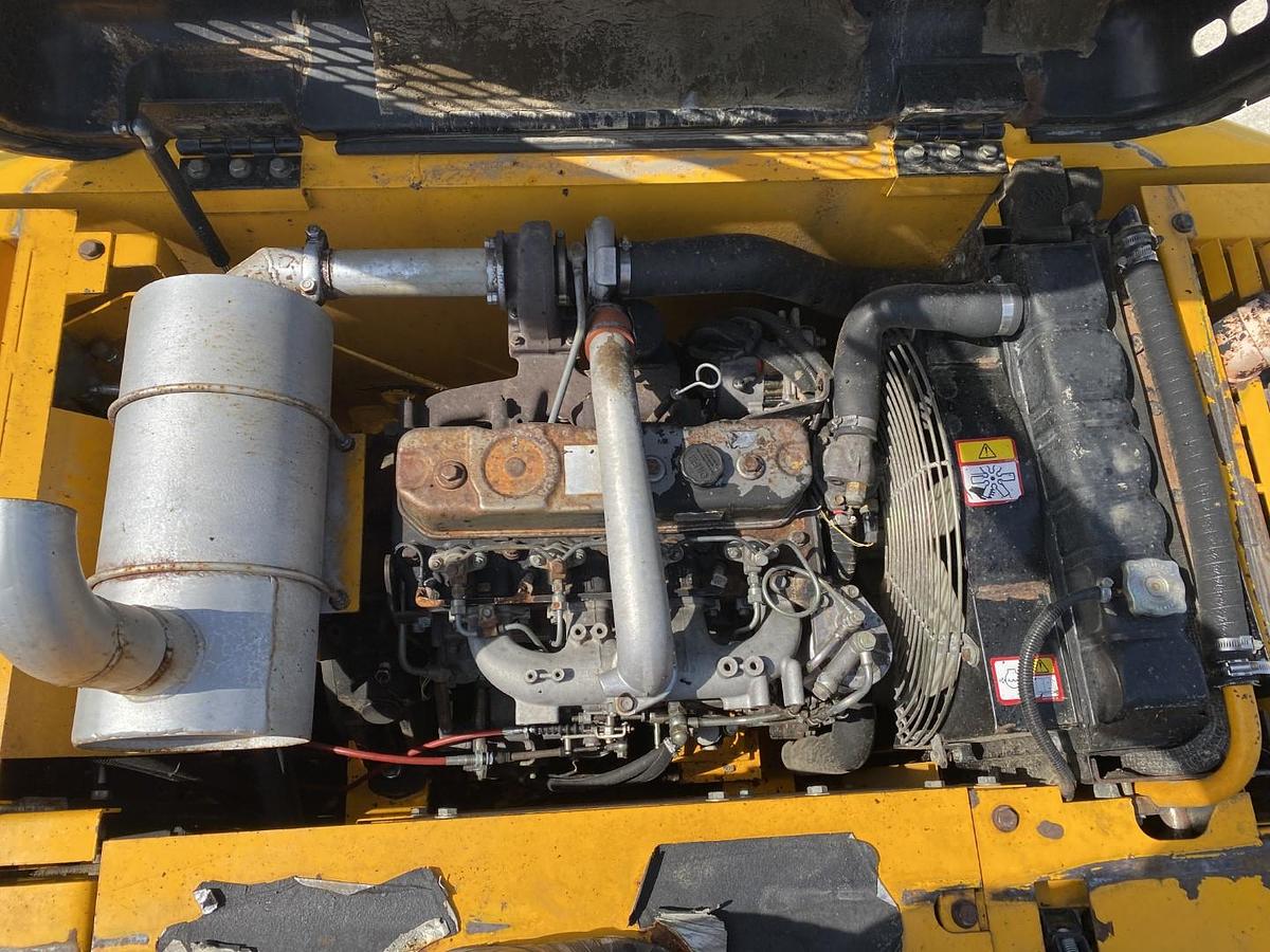 Usato 2002 JCB JS 130