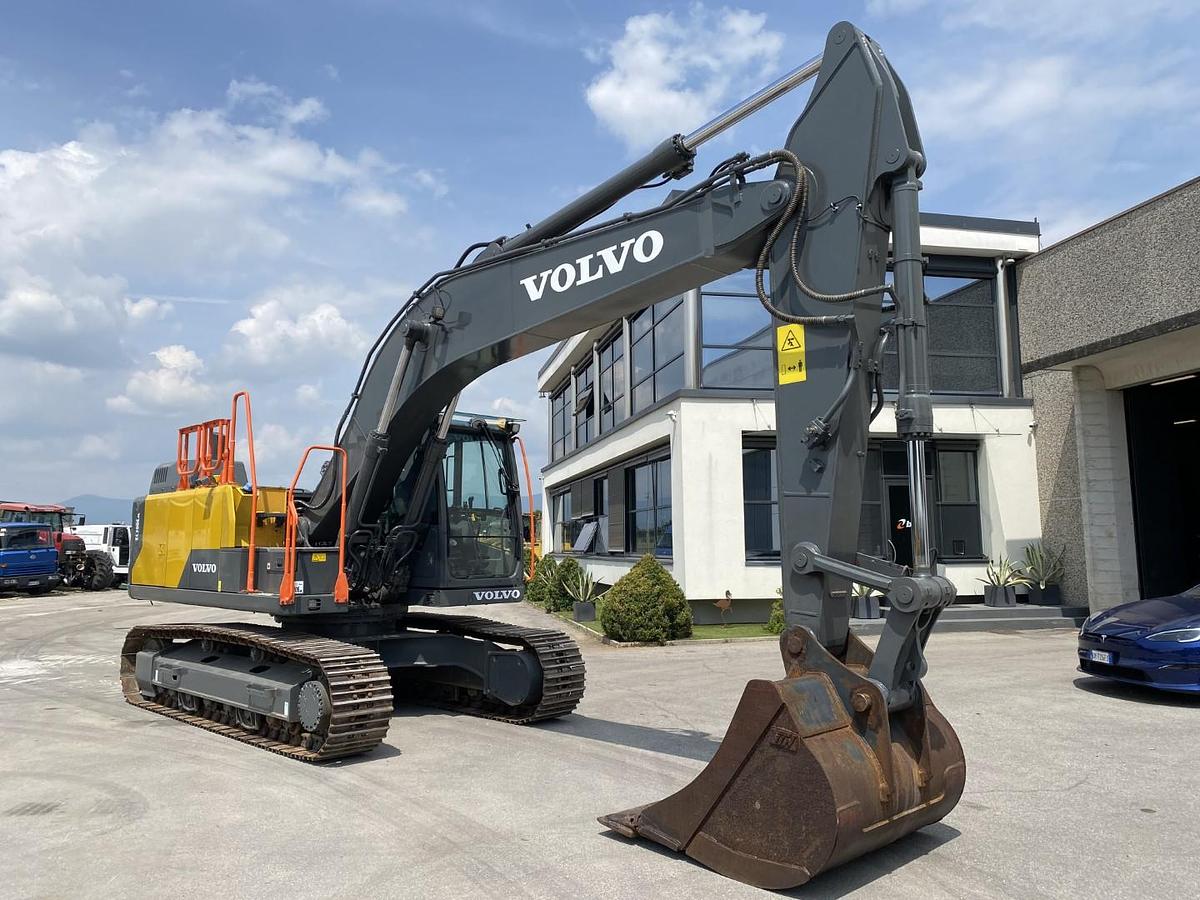 Usato 2020 VOLVO EC200 ENL