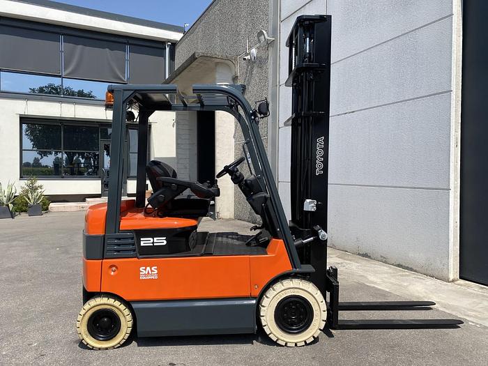 Usato 2012 TOYOTA 7FBMF 25