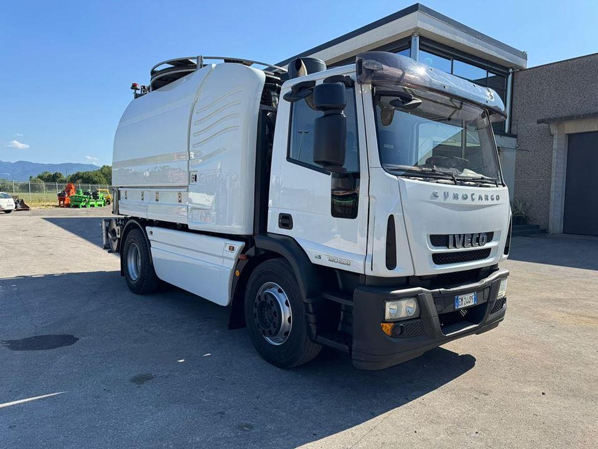 Usato 2012 IVECO EUROCARGO 180E28 SPURGO MORO