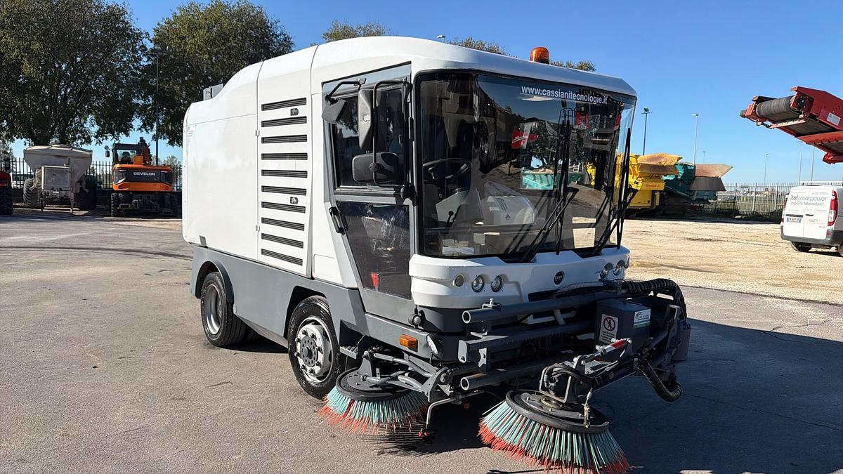 Usato 2015 RAVO 540