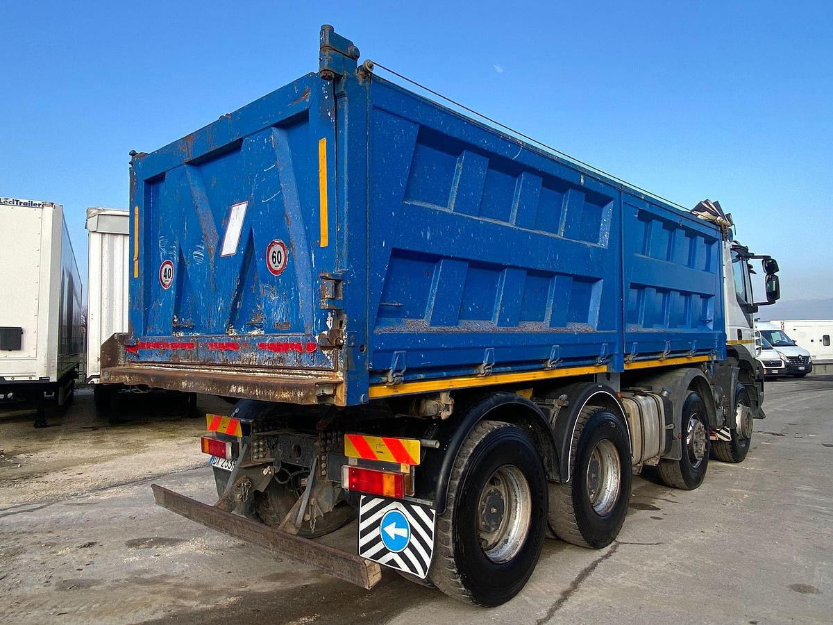 Usato IVECO TRAKKER 8*4 450 E/5 TRILATERALE