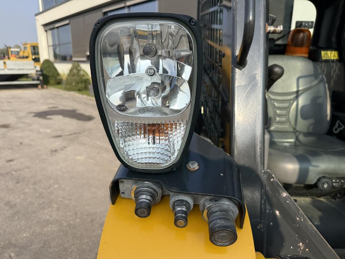 Usato 2023 MANITOU 1900R