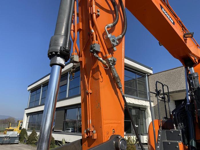 Usato 2017 DOOSAN DX140 LCR-5