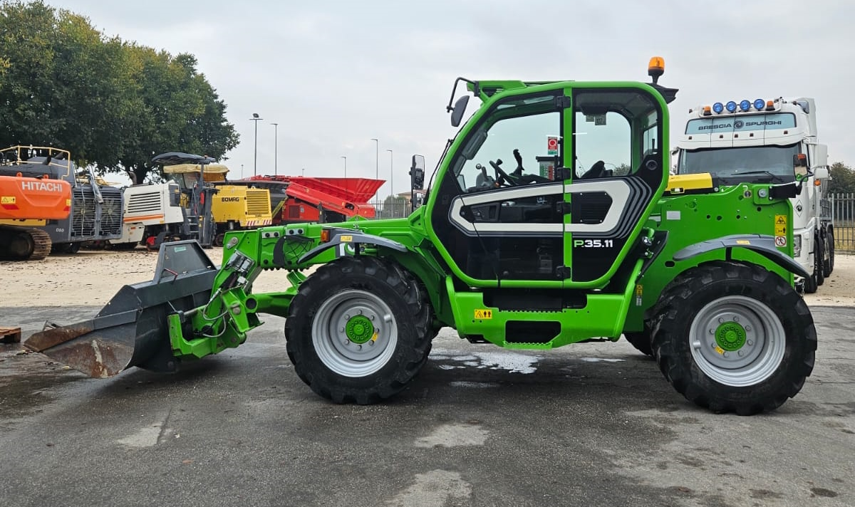 Usato 2022 MERLO P35.11