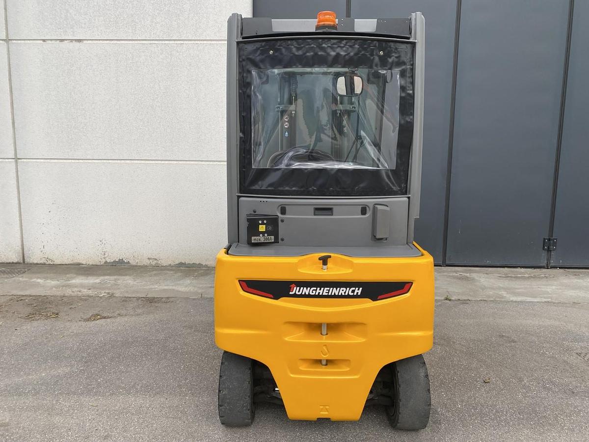 Usato 2022 JUNGHEINRICH EFG 320 PF