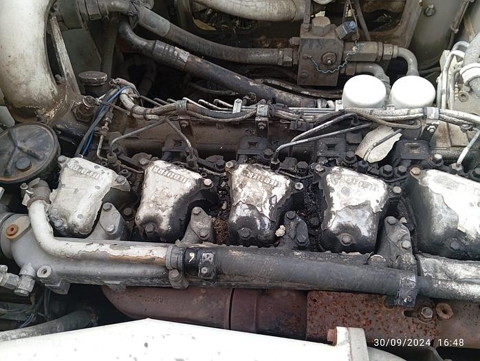 Usato 2002 LIEBHERR R954B HDSL