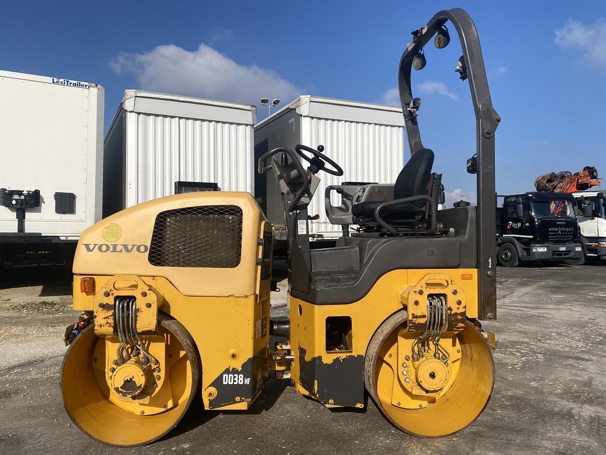 Usato 2010 VOLVO DD 38HF