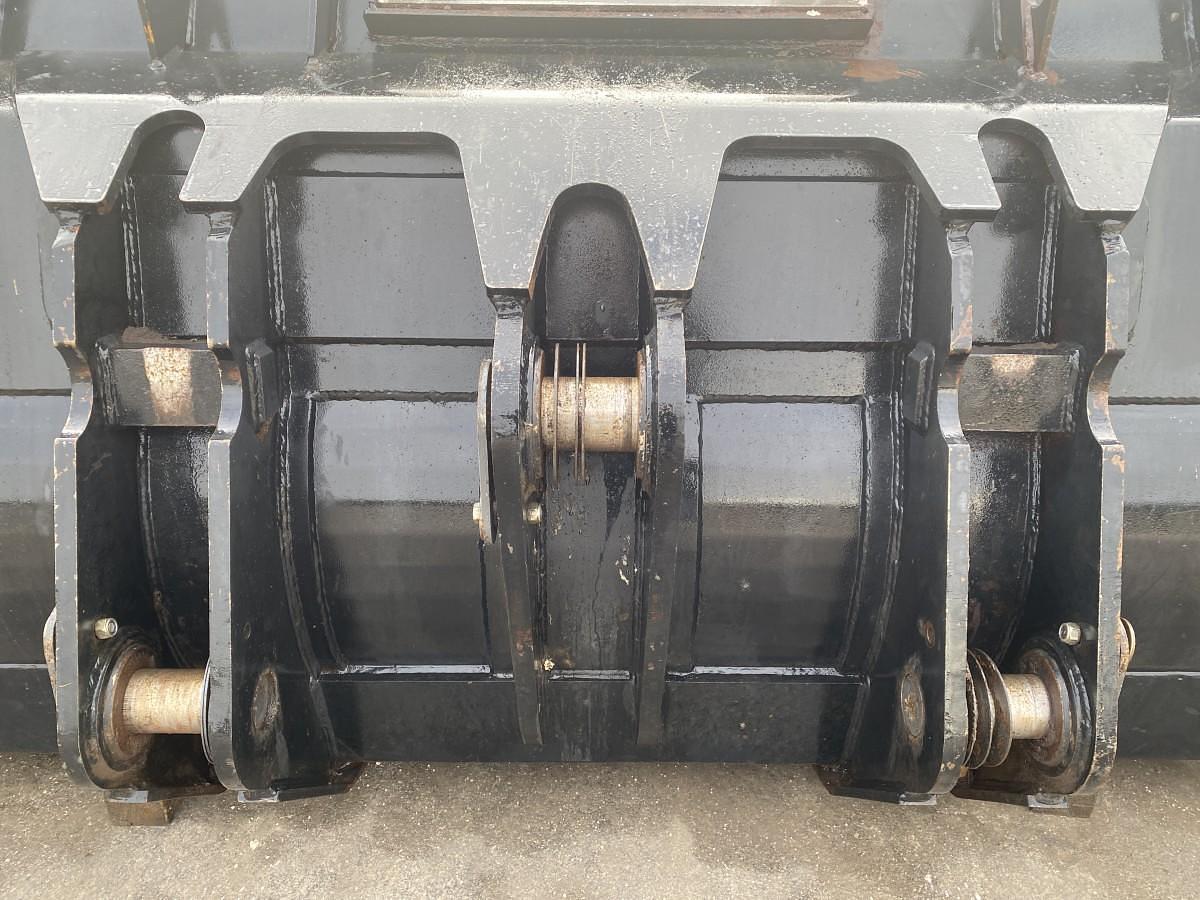 Usato 2023 2M-ROMEA CASE 821G AD