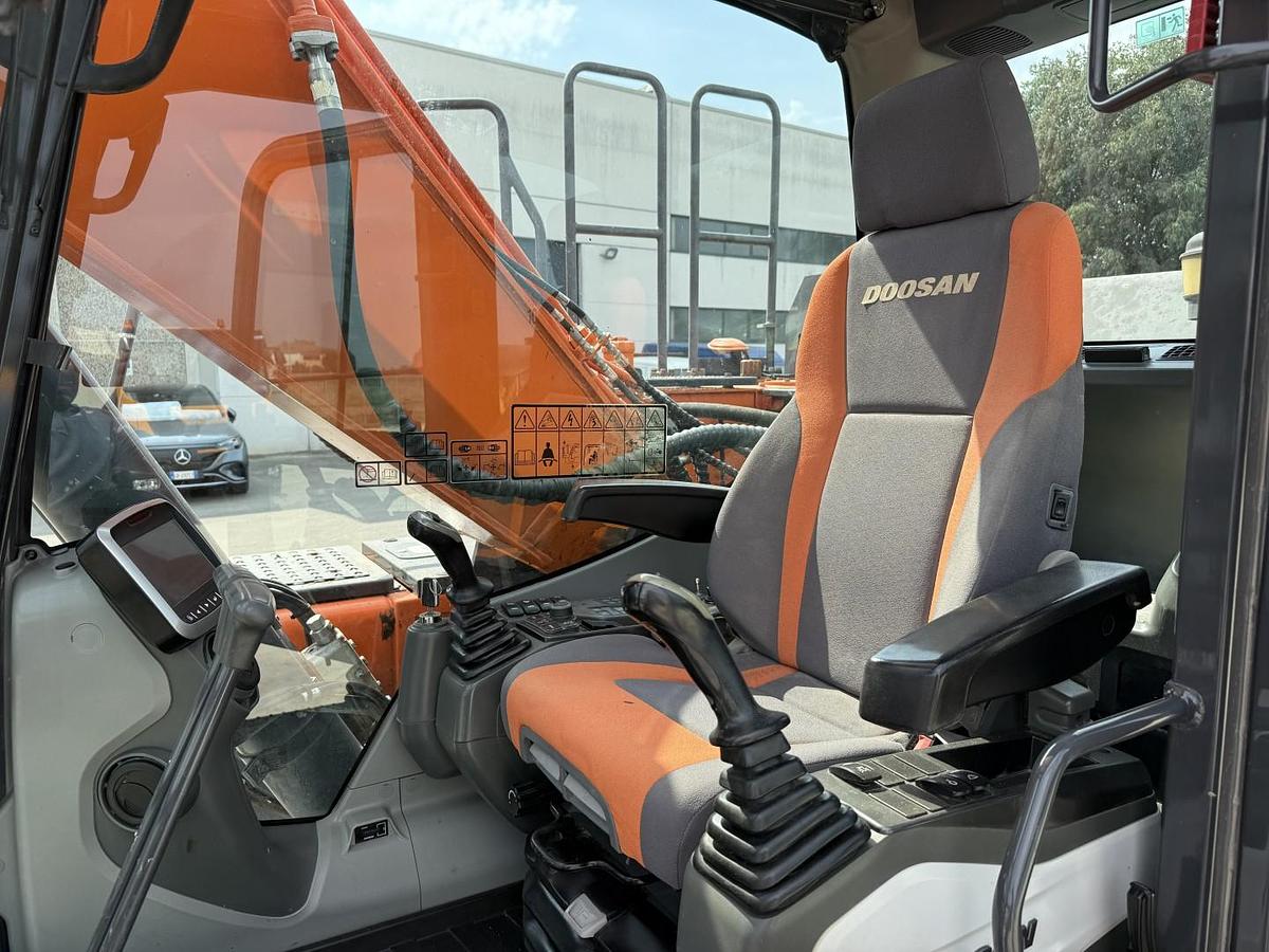 Usato 2020 DOOSAN DX235 NLC-5