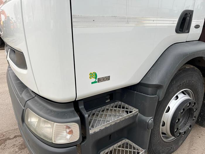 Usato 1997 RENAULT  PREMIUM 300 ATTR. SPURGO MORO