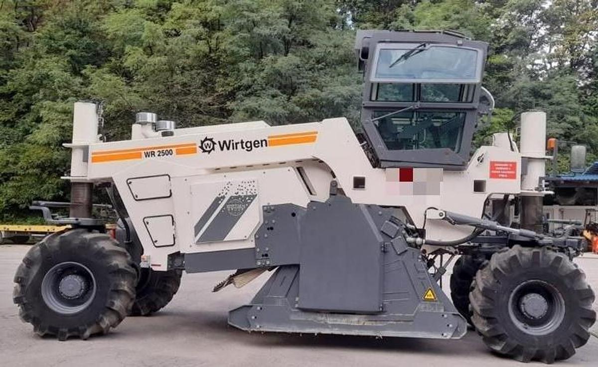 Usato 2001 WIRTGEN WR2500
