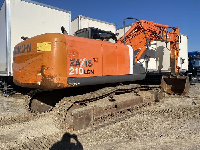 Usato 2011 HITACHI ZX-210 LCN-3