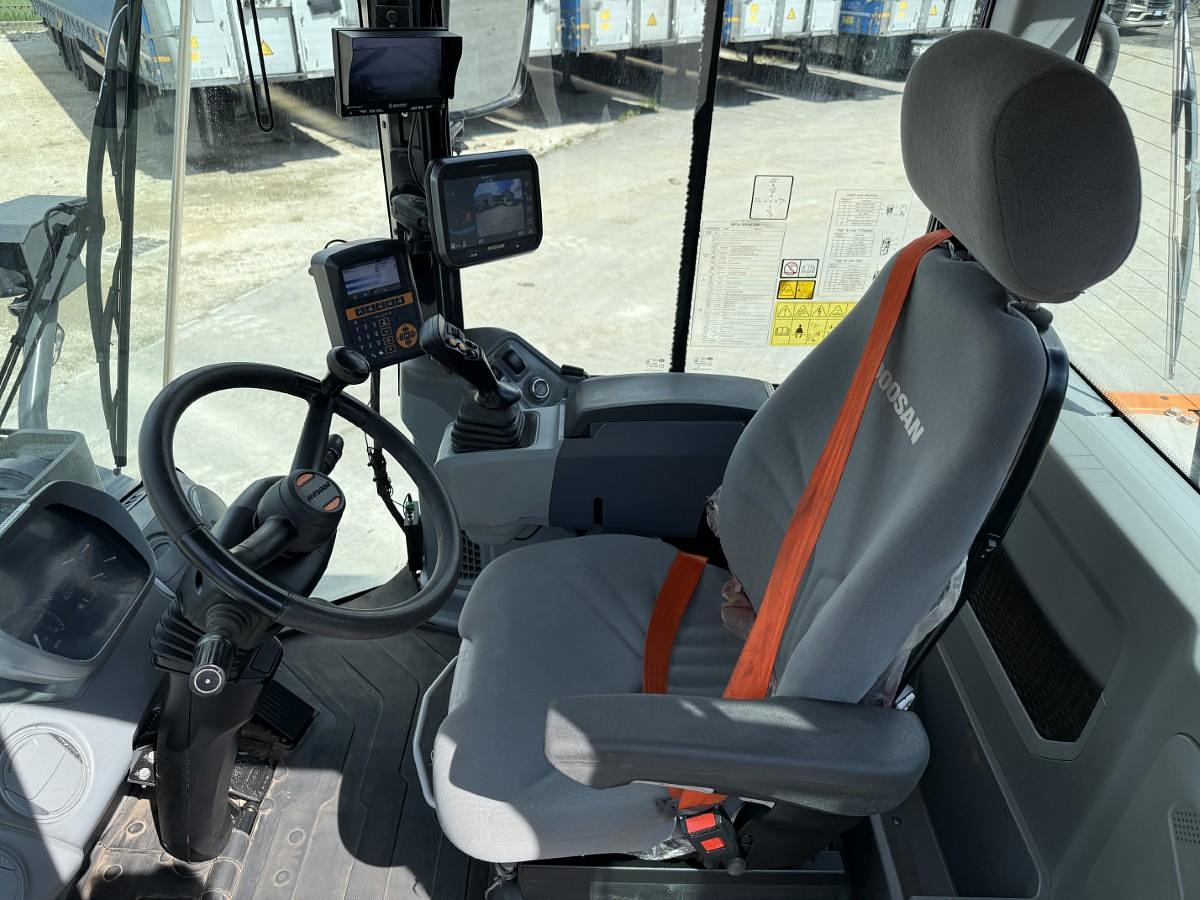 Usato 2022 DOOSAN DL 220-7