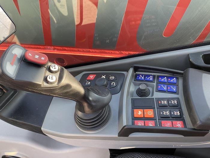 2022 MANITOU MRT 2260