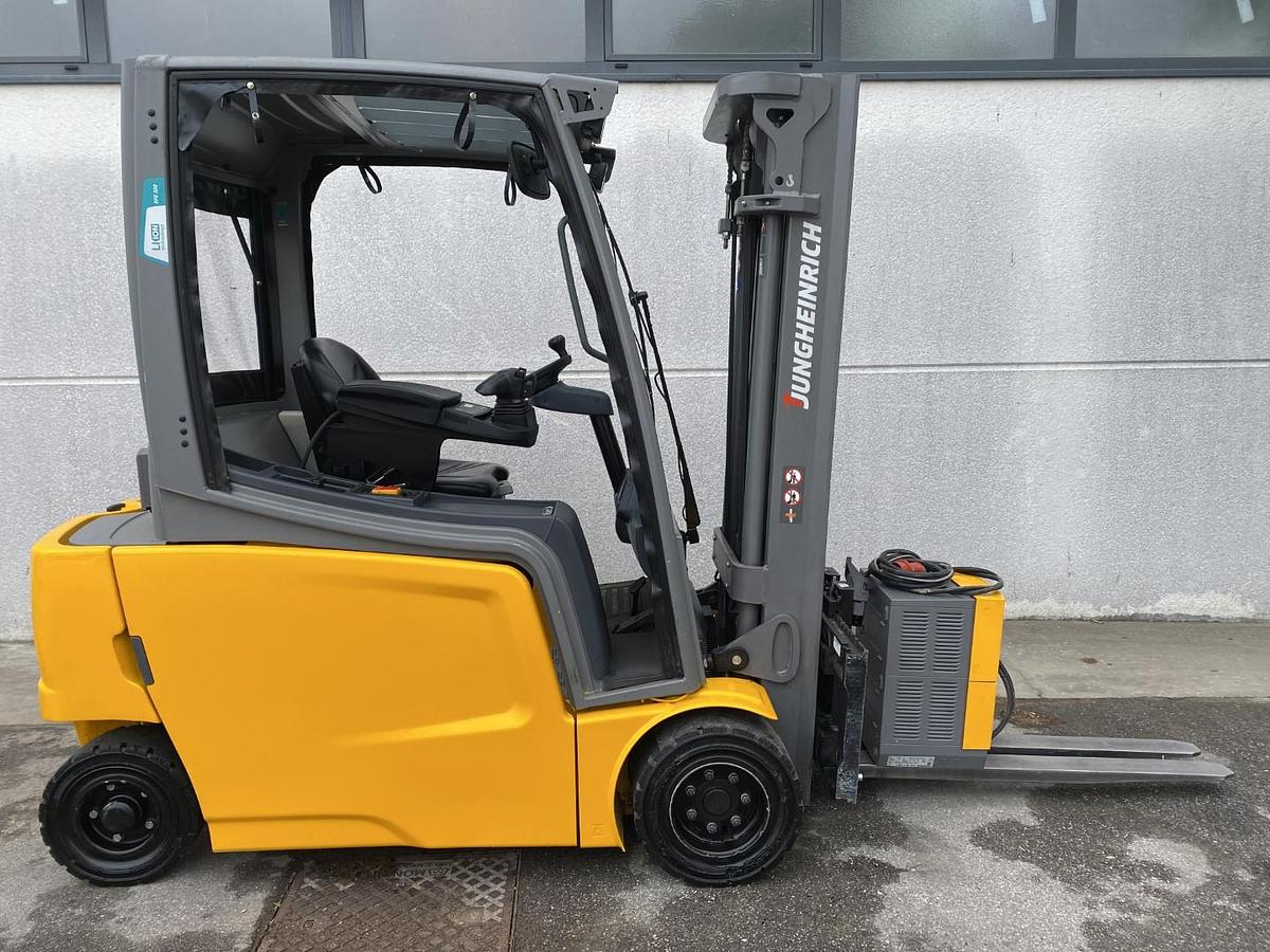 Usato 2022 JUNGHEINRICH EFG 320