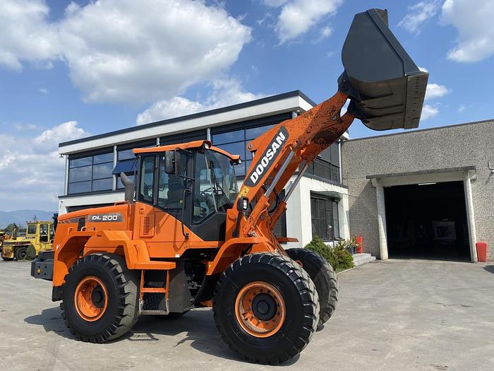 Usato 2015 DOOSAN DL 200-3