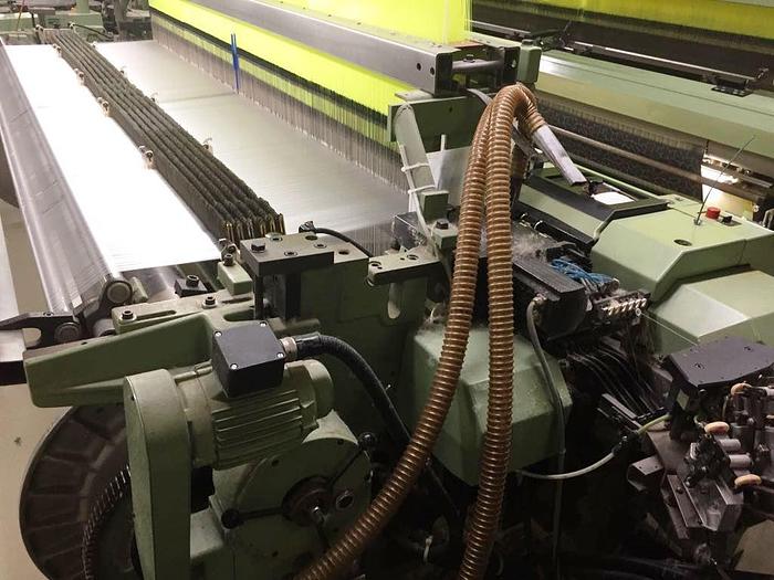 Gebraucht 01 used Sulzer Projectile Looms P7200 S 330 N6JK incl. Jacquardmachine incl. Sulzer Spare Parts package