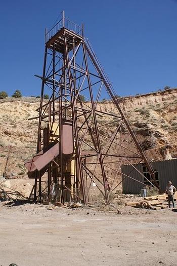 Used Head Frame and Cheav Wheels for Mine Shaft