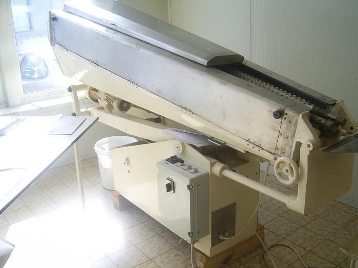 Flat Lollipop Forming & Wrapping Line