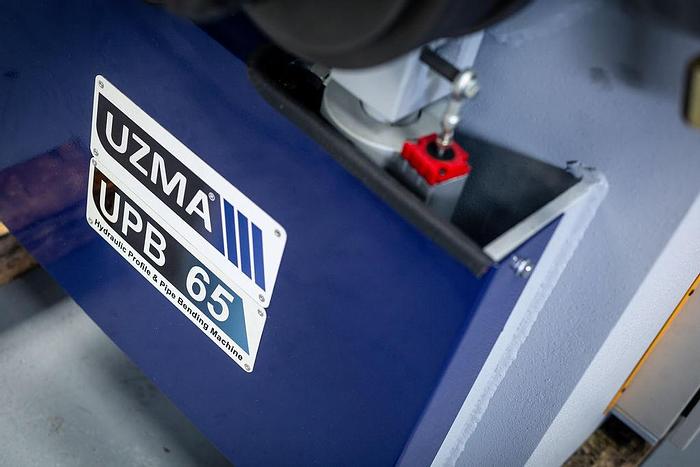 UZMA HPK 65 section roller hydraulic operation