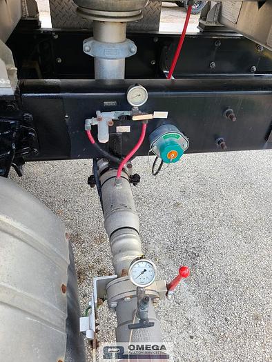 Used Unit #: 9283 - 2007 Garsite 5,000 Gallon Jet A Fuel Truck.
International 7300 Chassis