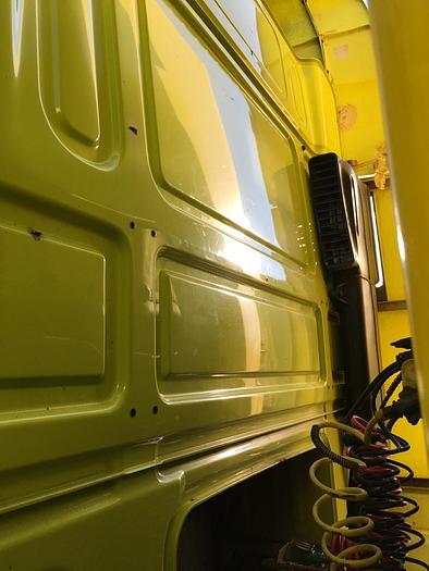 Used 2001 DAF 95 xf 380 euro 3 manual