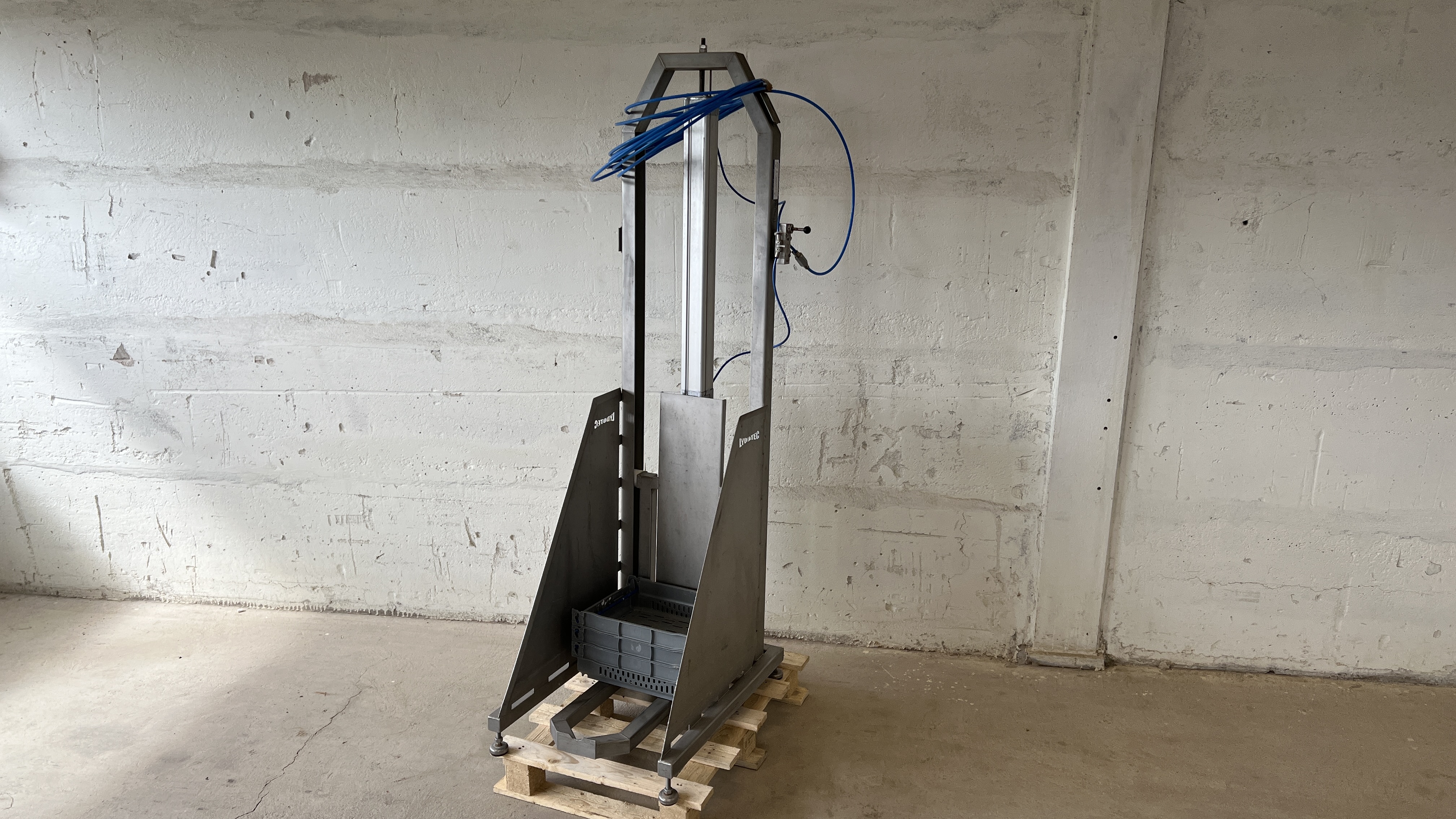 Begagnad Lydotec IL 100 P