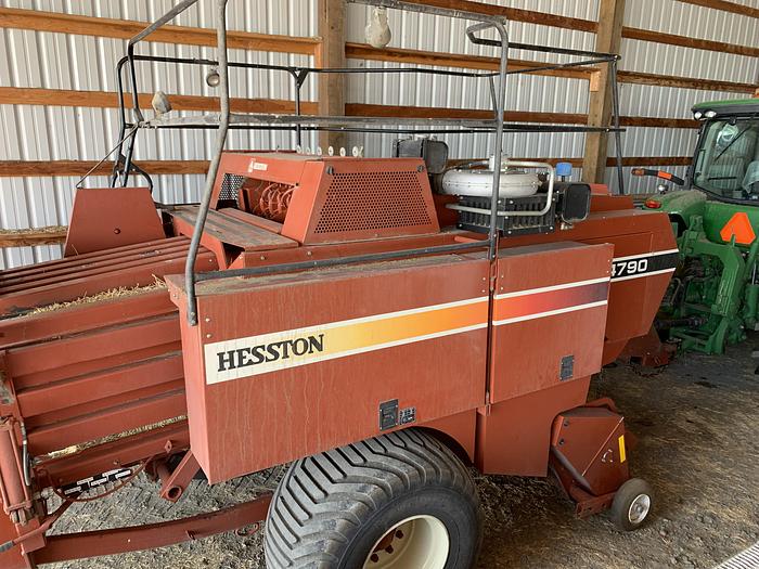 Used 2006 Hesston 4790