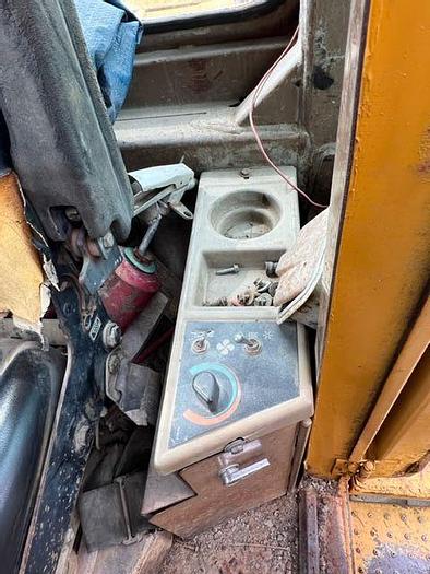 Used 1989 CATERPILLAR 916