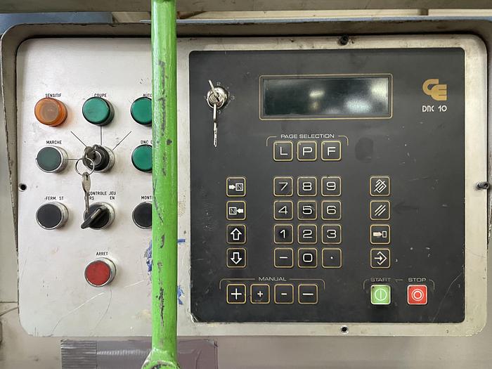 Utilisé Cisaille guillotine marque MIB ex I.B.C.M