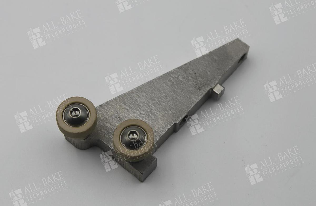 Wheel Bracket Double Assembly - RV41418790
