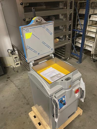 Used Daub Robotrad P+ Butter Press - Demo Model