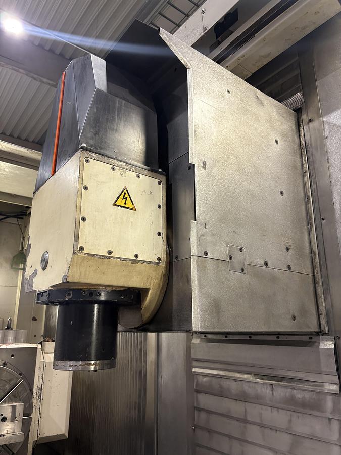 Used Mazak VTC 800 / 30SR