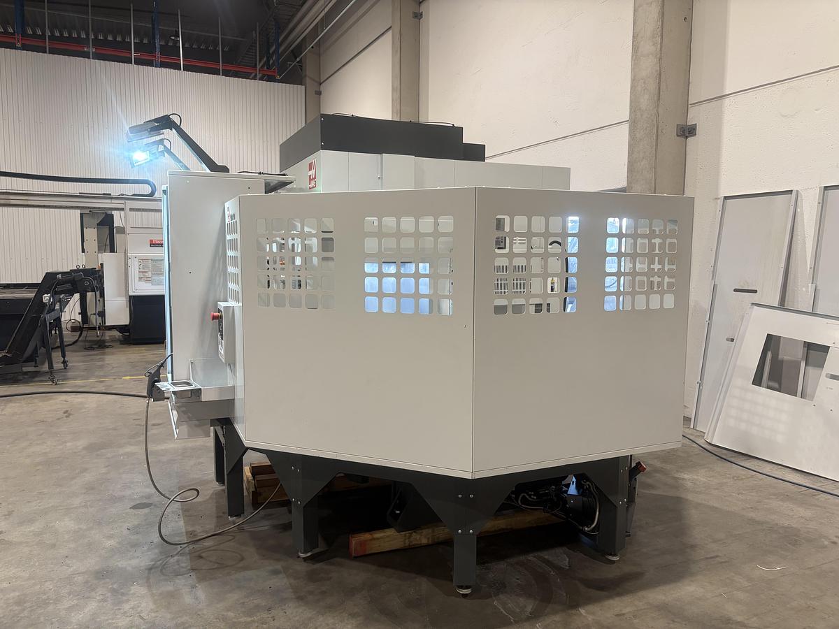 Used Haas UMC 500 SS