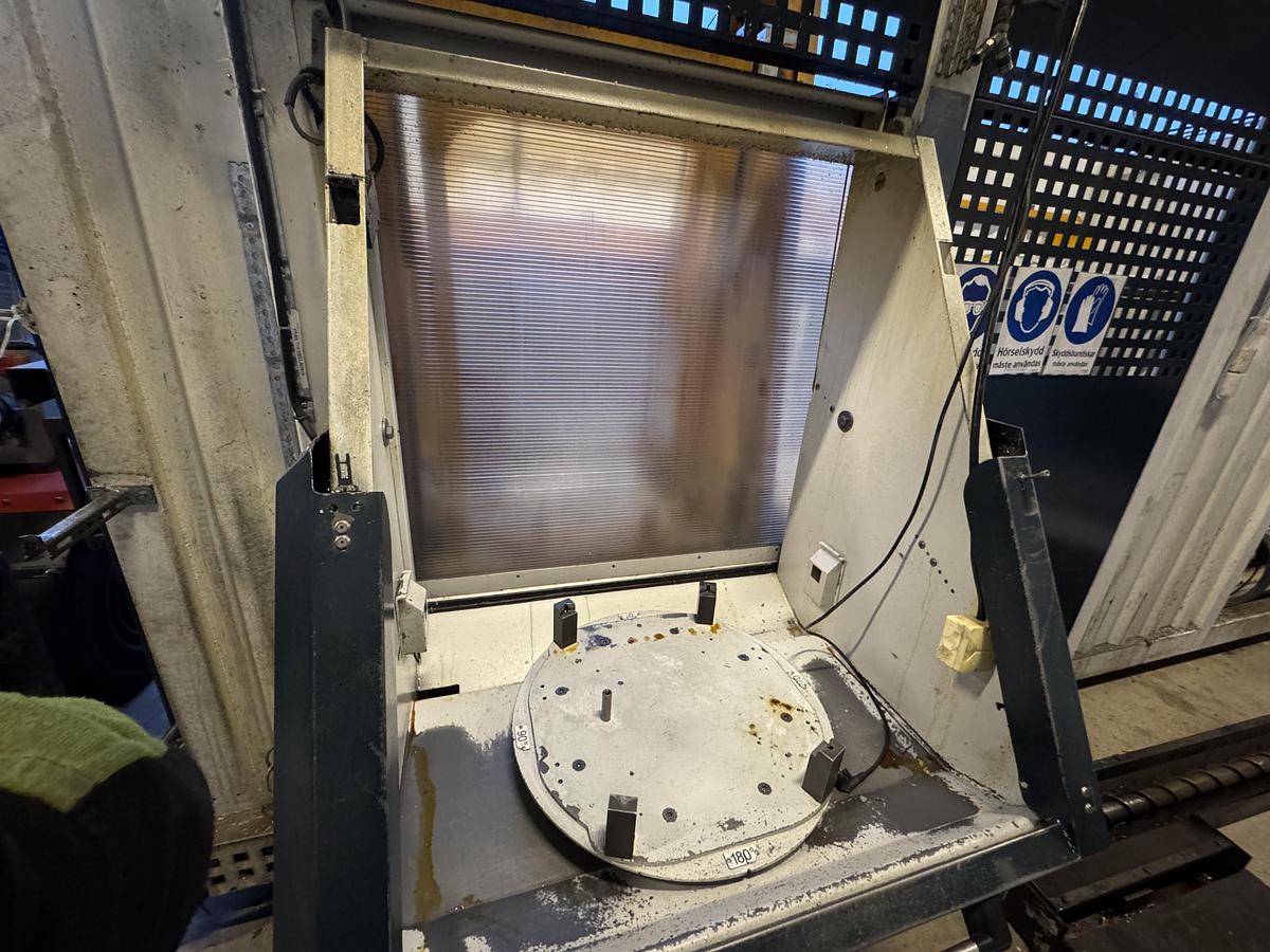 Used 2004 Makino A66E