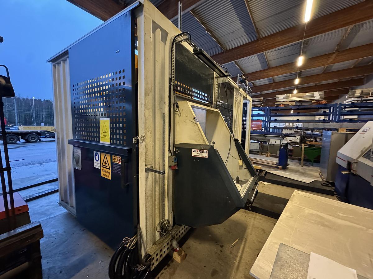 Used 2004 Makino A66E