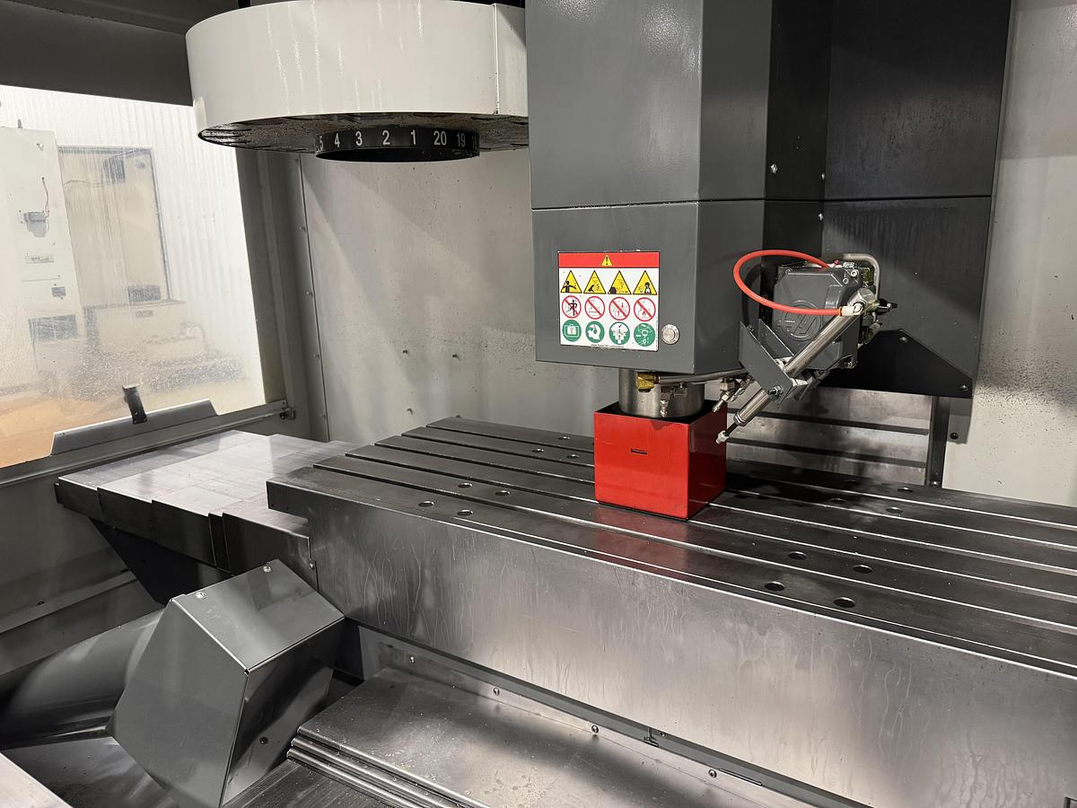 Used 2018 Haas VF 4 EU
