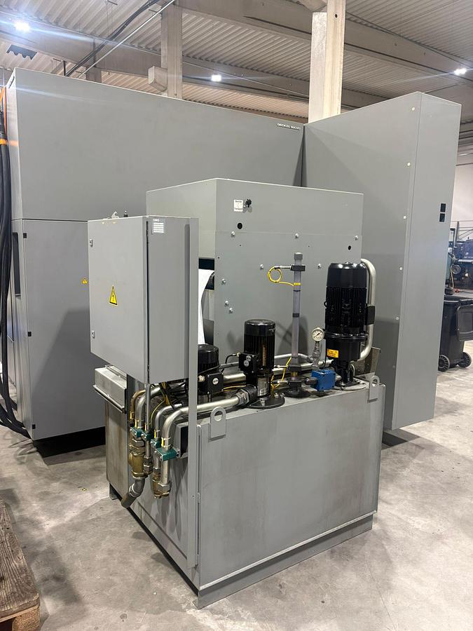 Used 2008 Deckel Maho DMU 80 MonoBlock