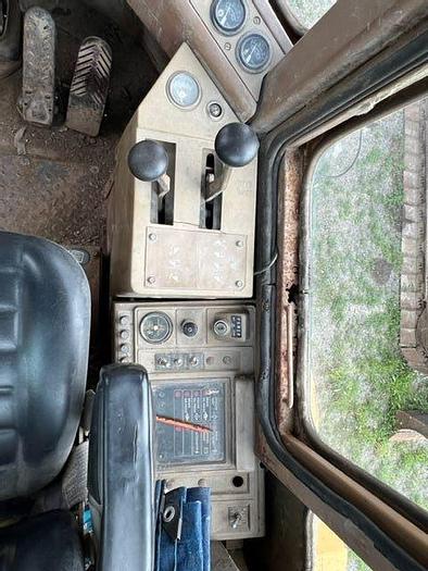 Used 1989 CATERPILLAR 916