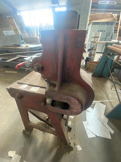 Used FJ Edwards 6ft Manual Shears