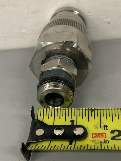 Used Snap-Tite S71-3N8 Quick Connects w/ 1" Fittings