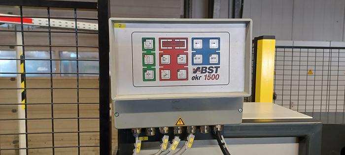 Überholt Kom.101 Rollenschneider KS708