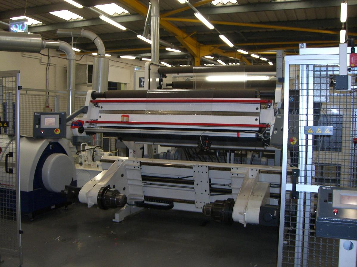 Gebraucht TITAN SR8 Slitting Rewinding Machine