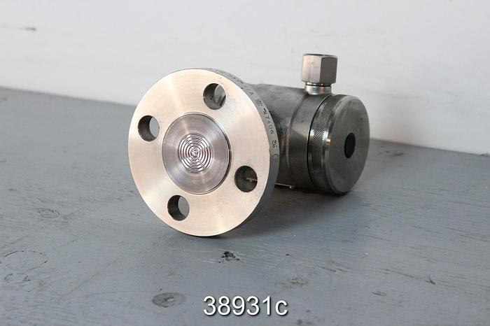 Used Klay Instruments 2000-3-F-S-G18 Pressure Transmitter #38931