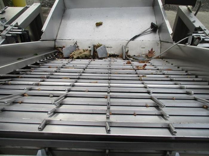 Used Magnuson Shufflo Feeder FDR/ALGNR, Md #346001 for Orienting & Feeding