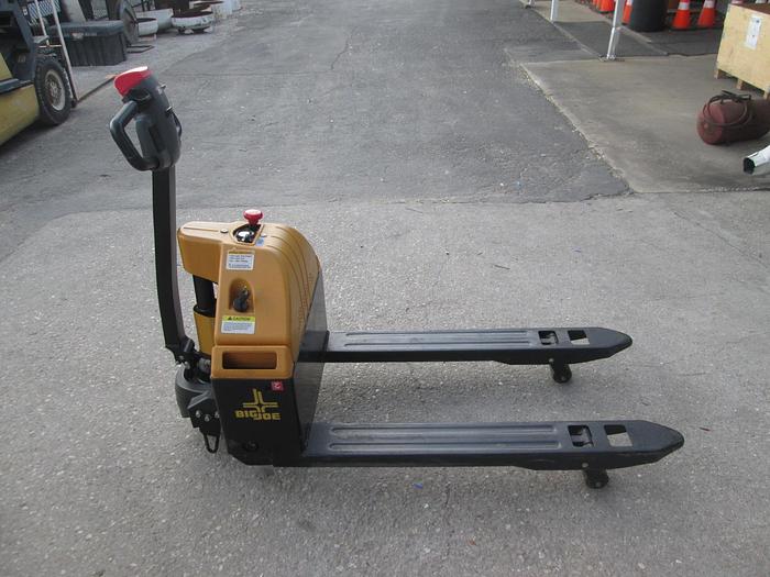 Used Big Joe E-30 Electric Pallet Jack