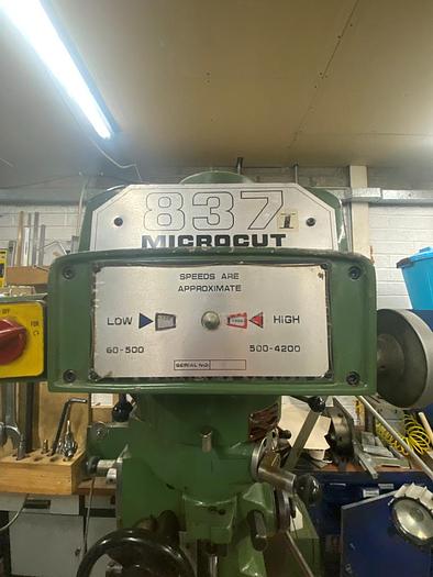 Used Microcut 837 Manual Turret Milling Machine