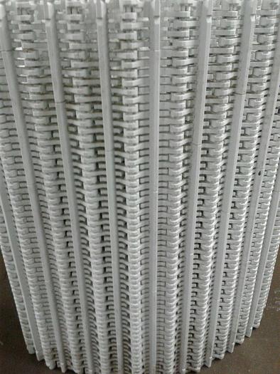 Used USED FLIGHTED PLASTIC CONVEYOR BELT 10ft long x 22"