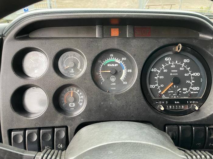 Gebruikt 2003 DAF 95 XF430 EURO 3 MANUAL 8 X 2 / 12 TYRES !!